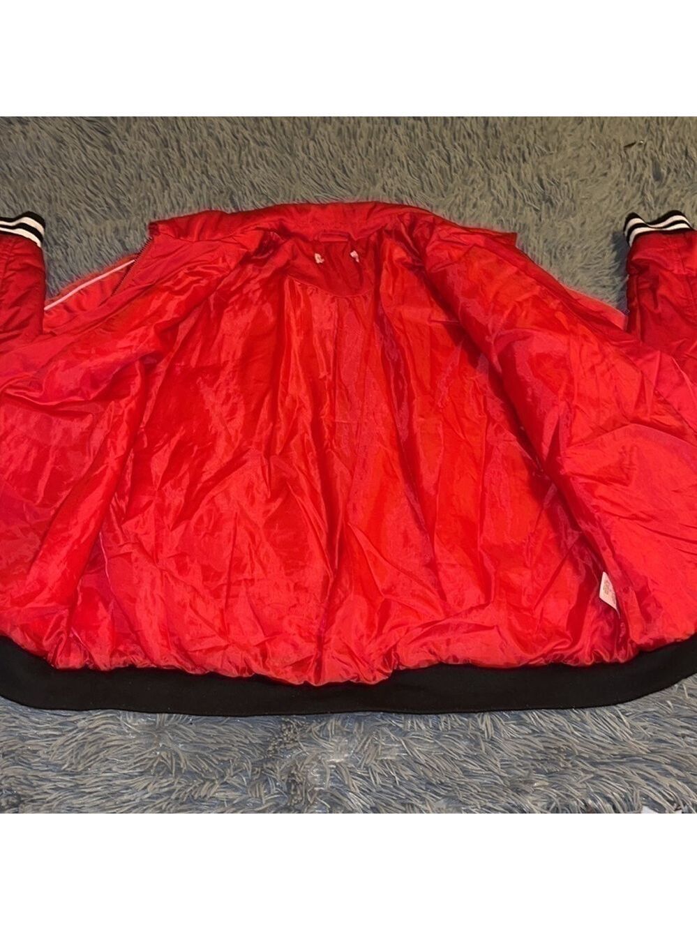 Red puff jacket - Picture 5 of 8